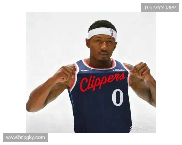 卢教练透露比尔首发位置仍待确定背部疼痛影响恢复进程