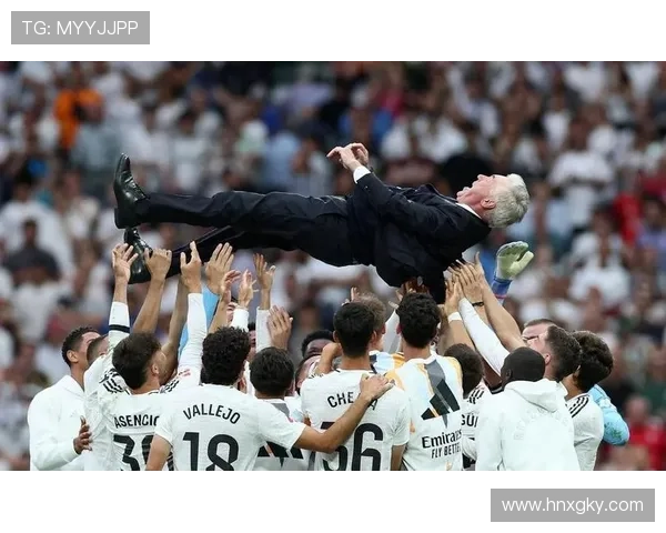 佩佩回忆穆帅执教皇马时期阿隆索积极交流战术见解